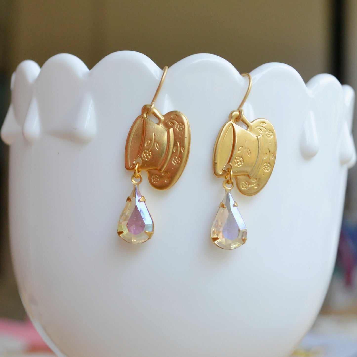 Tea Spill Earrings