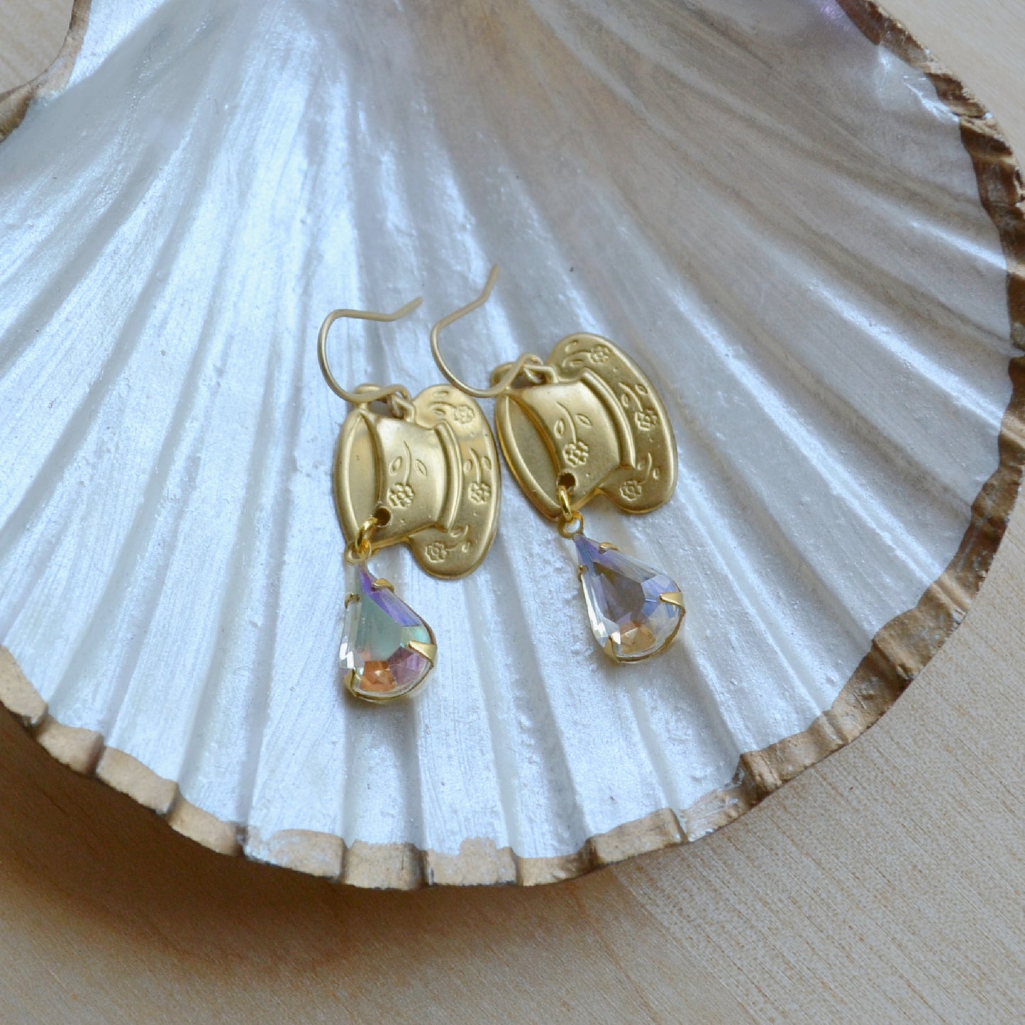 Tea Spill Earrings